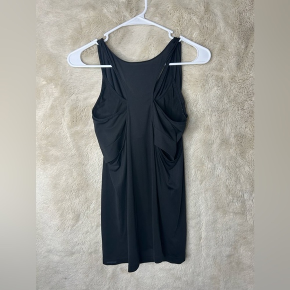Women’s Patagonia size xl tank top bra combo